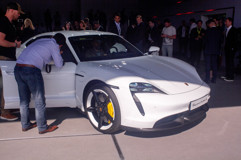 Illustration for article titled The Coolest Design Features On The 2020 Porsche Taycan Turbo S